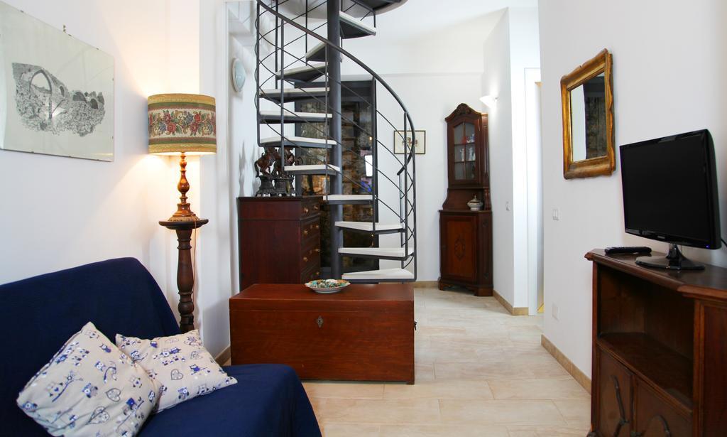 Casa Trinacria *